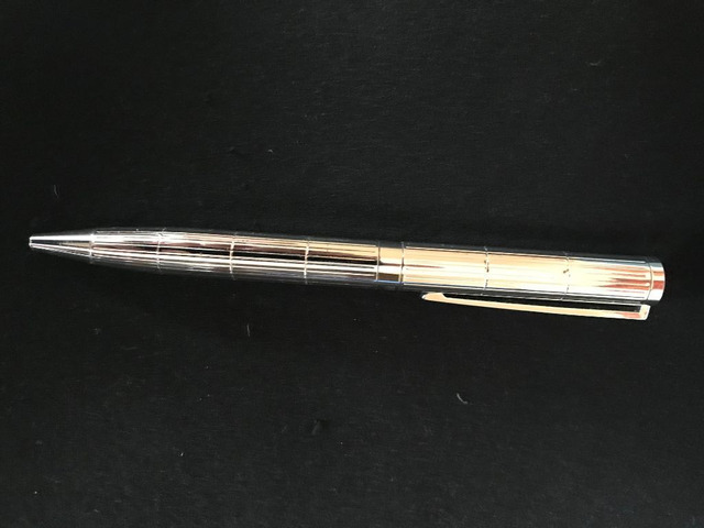 Altro - Elegante penna