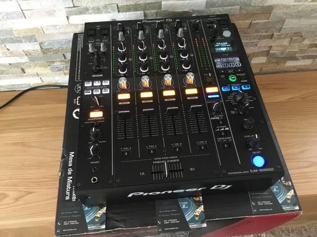 Strumenti musicali - 2x Pioneer CDJ-2000NXS2 e 1x DJM-900NXS2 mixer costo  €1899EUR