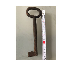 Antiquariato - Vecchie chiavi in ferro battuto