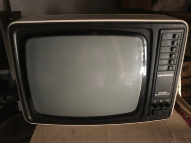 Arte - collezionismo - Televisore da collezione Grunding