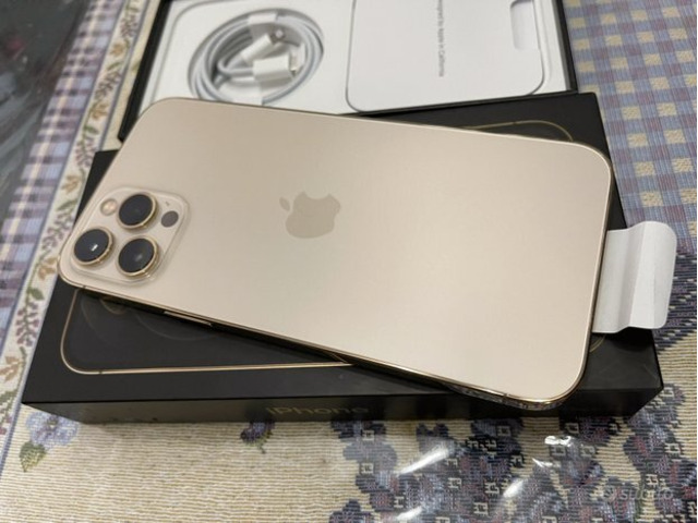 Telefonia - accessori - Apple iPhone 12 Pro per €500,iPhone 12 Pro Max per €550,iPhone 12 per €430