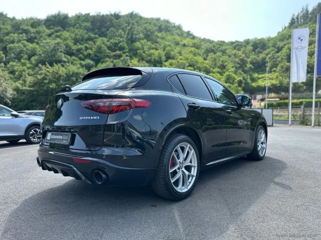 Auto - Alfa romeo stelvio 2.2 t.diesel 210cv at8 q4 veloce