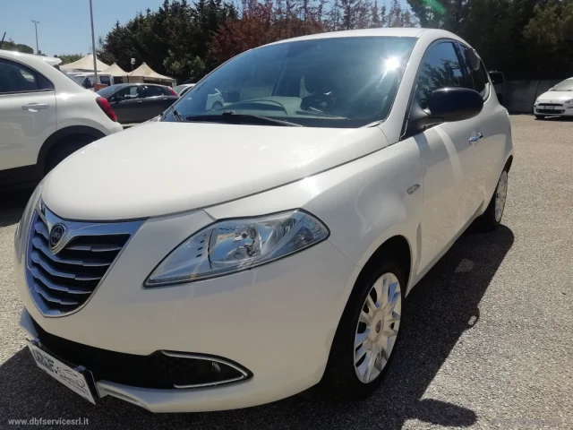 Lancia ypsilon 1.3 mjt 95 cv 5p. s&s gold
