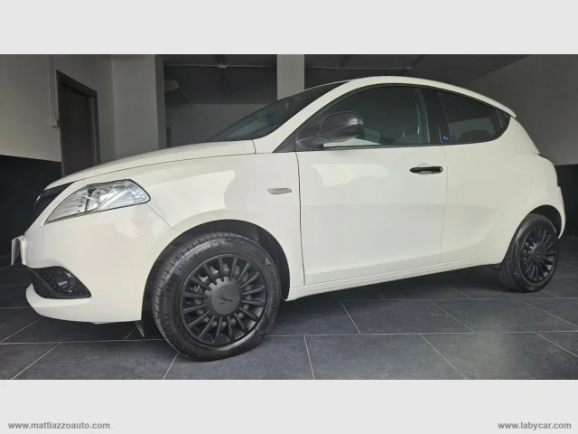Lancia ypsilon 1.2 69 cv 5p. gpl ecochic ele.bl