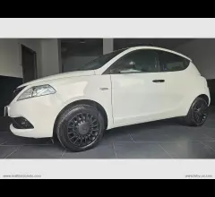 Lancia ypsilon 1.2 69 cv 5p. gpl ecochic ele.bl