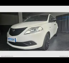 Auto - Lancia ypsilon 1.2 69 cv 5p. gpl ecochic ele.bl
