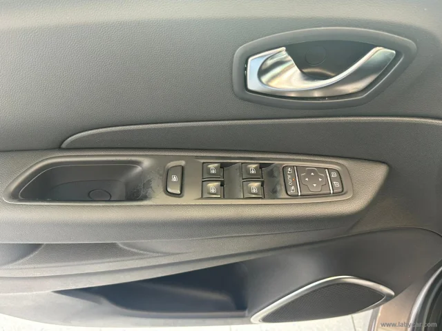 Auto - Renault captur dci 8v 110 cv s&s energy intens