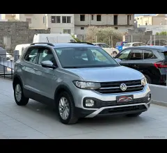 Auto - Volkswagen t-cross 1.6 tdi dsg style bmt