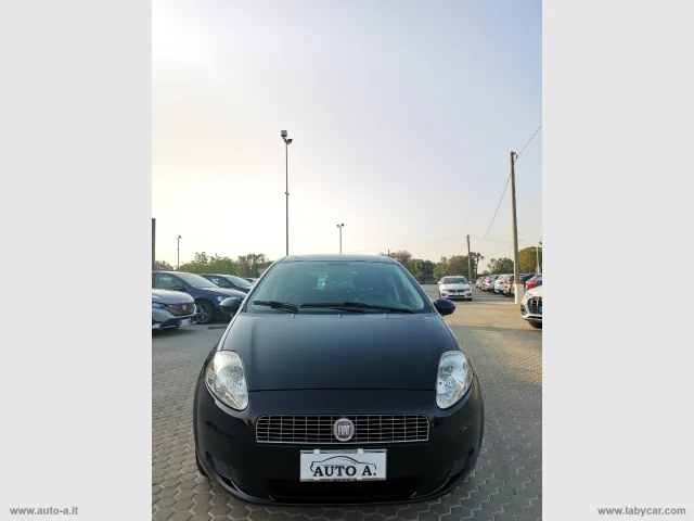 Auto - Fiat grande punto 1.3 mjt 75 cv 5p. dynamic