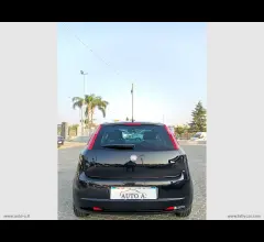 Auto - Fiat grande punto 1.3 mjt 75 cv 5p. dynamic