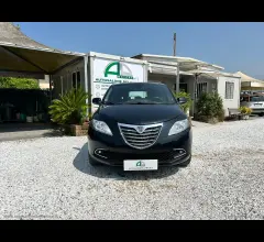Auto - Lancia ypsilon 1.3 mjt 95 cv 5p. s&s elle