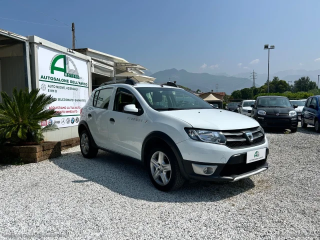 Auto - Dacia sandero stepw.0.9 tce t-gpl 90 s&s prest