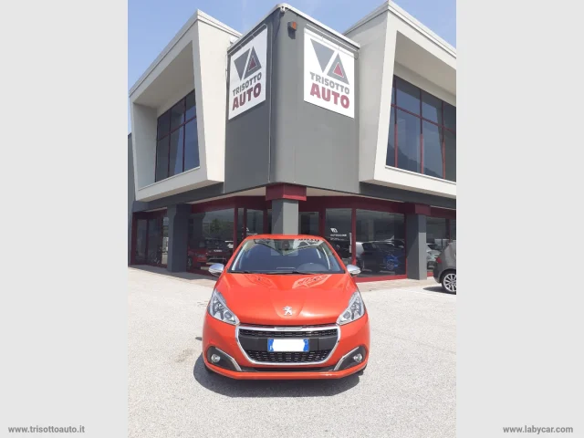 Peugeot 208 puretech 82 5p. allure