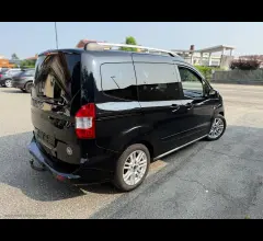 Auto - Ford tourneo courier 1.0 ecoboost 100 cv plus