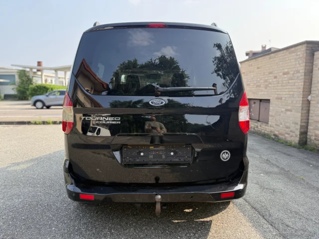 Auto - Ford tourneo courier 1.0 ecoboost 100 cv plus