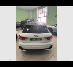 Auto - Audi a1 spb 30 tfsi identity black