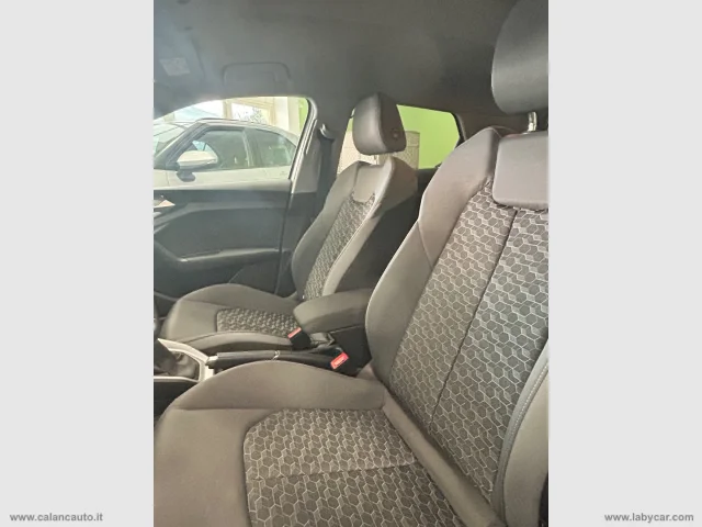 Auto - Audi a1 spb 30 tfsi identity black