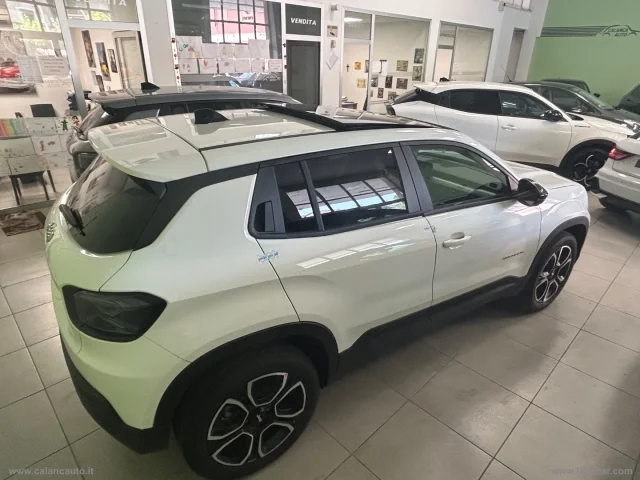 Auto - Jeep avenger 1.2 turbo summit