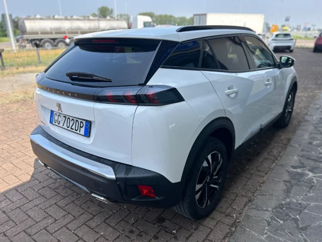 Auto - Peugeot 2008 puretech 130 s&s allure