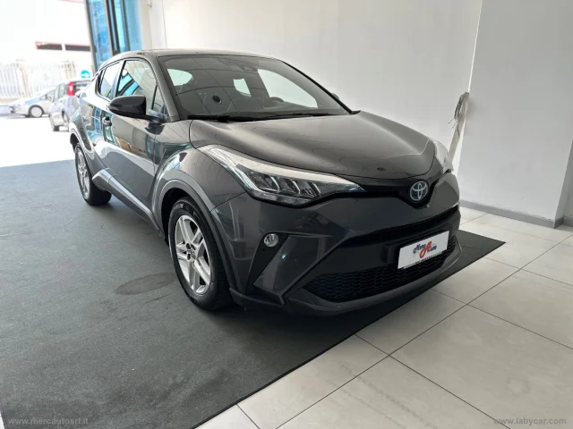Auto - Toyota c-hr 1.8 hybrid e-cvt active