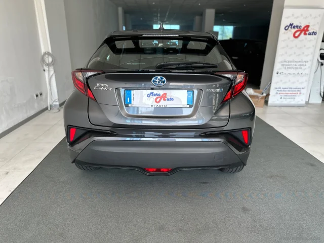 Auto - Toyota c-hr 1.8 hybrid e-cvt active