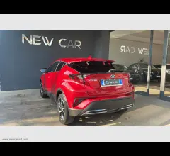Auto - Toyota c-hr 2.0 hybrid e-cvt morebusiness