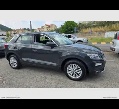 Auto - Volkswagen t-roc 2.0 tdi 150 cv dsg style bmt