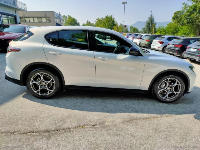 Auto - Alfa romeo stelvio 2.2 t.d. 160cv at8 rwd sprint