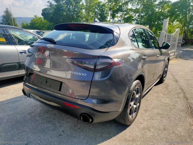 Auto - Alfa romeo stelvio 2.2 t.d. 160cv at8 rwd sprint