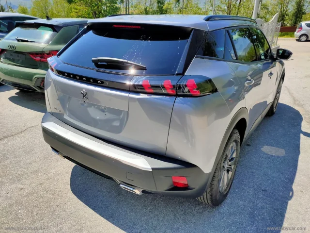 Auto - Peugeot 2008 puretech 130 s&s eat8 style