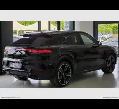 Auto - Porsche cayenne coupÃ¨ 3.0 v6