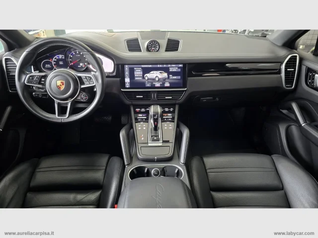 Auto - Porsche cayenne coupÃ¨ 3.0 v6