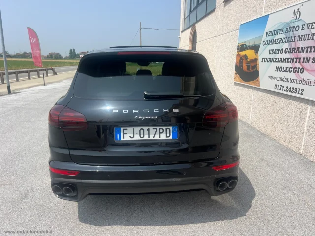 Auto - Porsche cayenne 3.0 diesel platinum edition