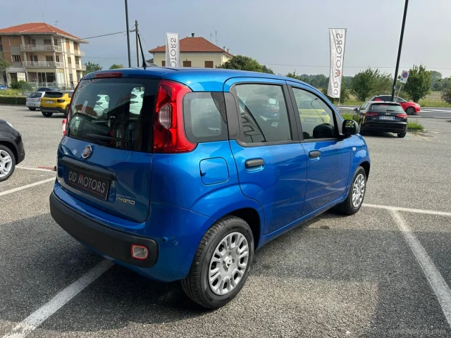 Auto - Fiat panda 1.0 firefly s&s hybrid