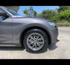 Auto - Alfa romeo stelvio 2.2 t.diesel 160cv at8 rwd bus.