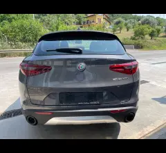 Auto - Alfa romeo stelvio 2.2 t.diesel 160cv at8 rwd bus.