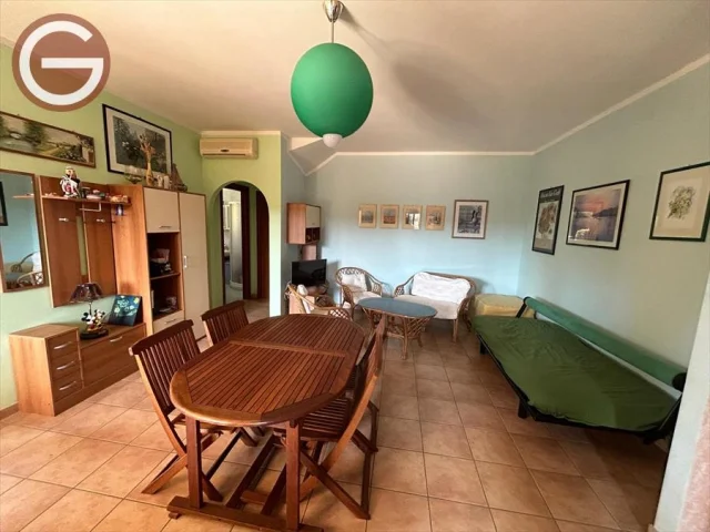 Appartamenti in Vendita - Villa bifamiliare in vendita a siderno 200 metri dal mare