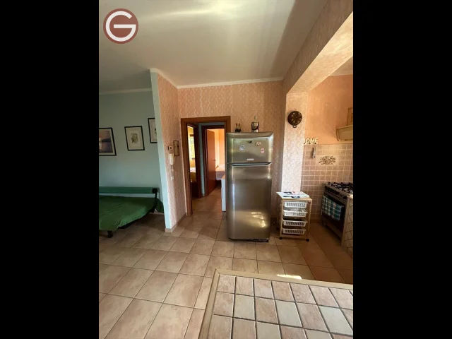 Appartamenti in Vendita - Villa bifamiliare in vendita a siderno 200 metri dal mare
