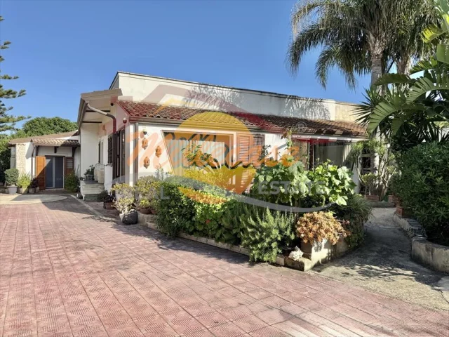 Villa in vendita a siracusa ognina