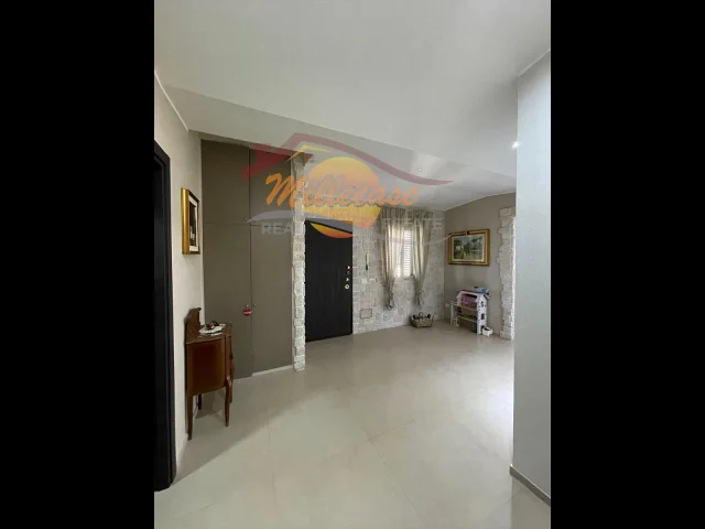 Appartamenti in Vendita - Villa in vendita a siracusa ognina
