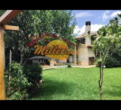 Appartamenti in Vendita - Villa in vendita a siracusa ognina