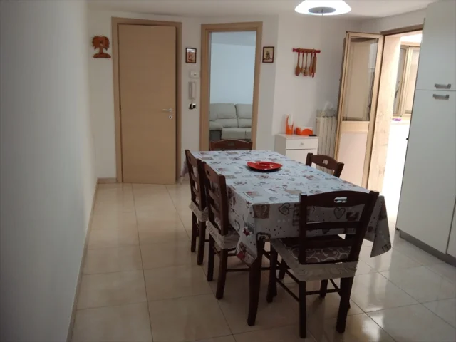Appartamenti in Vendita - Appartamento in vendita a modugno zona centrale