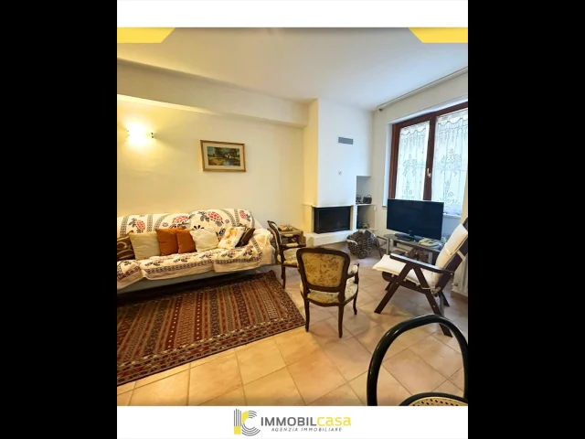 Appartamenti in Vendita - Villa a schiera in vendita a altamura via bari