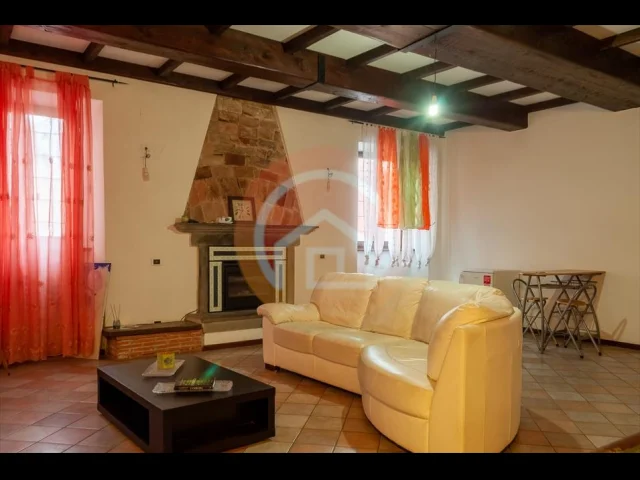 Casa indipendente in vendita a gallicano centro storico