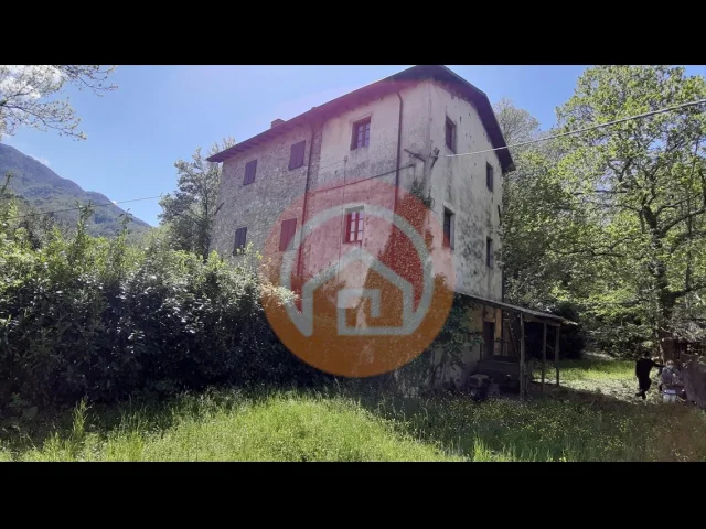 Rustico in vendita a gallicano periferia