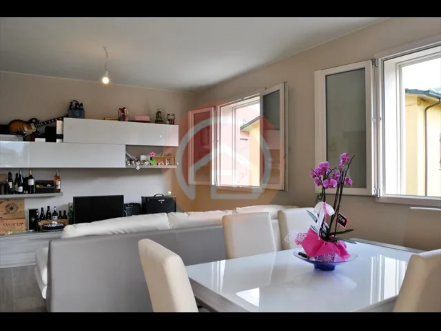 Appartamenti in Vendita - Villa bifamiliare in vendita a coreglia antelminelli centro storico