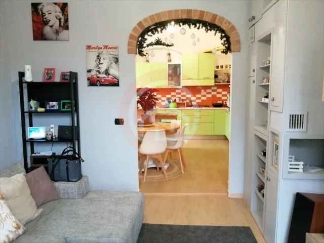 Appartamenti in Vendita - Appartamento in vendita a gallicano centro storico
