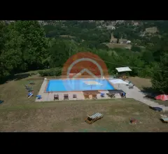 Appartamenti in Vendita - Rustico in vendita a camporgiano periferia