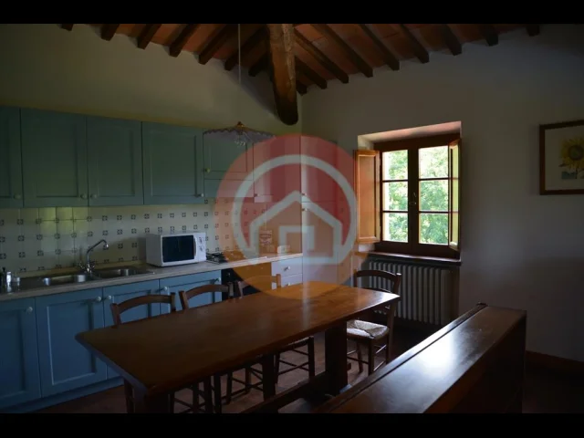 Appartamenti in Vendita - Rustico in vendita a camporgiano periferia