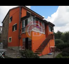 Appartamenti in Vendita - Casa indipendente in vendita a coreglia antelminelli ghivizzano